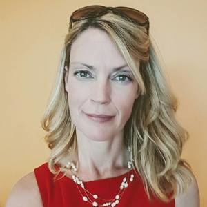 Meet your Posher, Eva